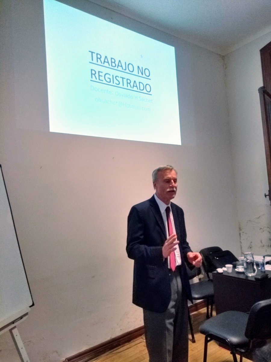 AAT_oficial's tweet photo. 📆⚖ En estos momentos se lleva adelante en nuestra sede de la AAT, el tercer módulo de taller "Práxis y Jurisprudencia Laboral", a cargo del Dr.  Osvaldo Sachet 
#AAT #laboral https://t.co/V8a7hmOu3I