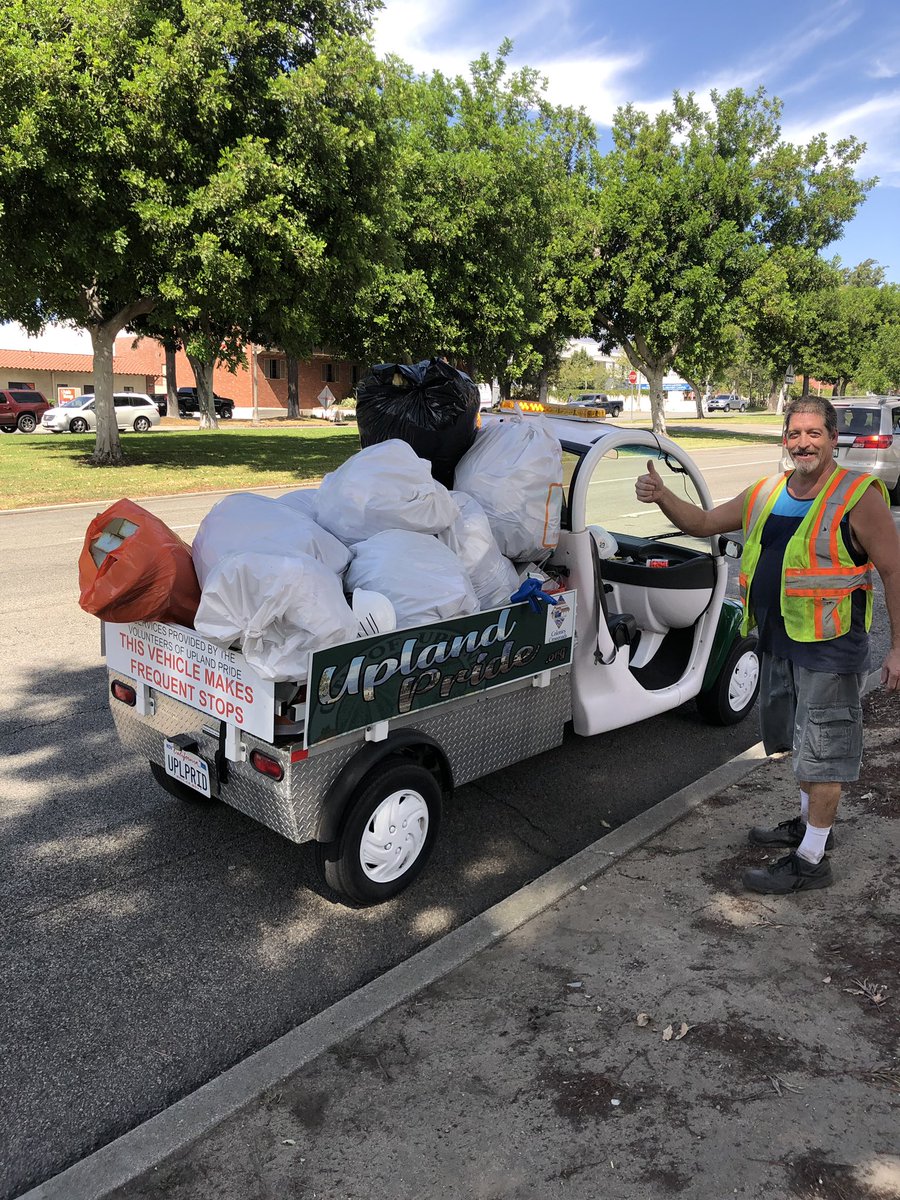 PrideUpland's tweet photo. Please don’t support panhandling. Instead support services that help the truly homeless! Thank you Amy’s  notary, husband and son for coming out to address the 10 and Euclid this morning. Weed whacking and approximately 250 LBS of trash was removed. @Caltrans8 @CaltransHQ @ABC7 https://t.co/K3J3MmyG6i