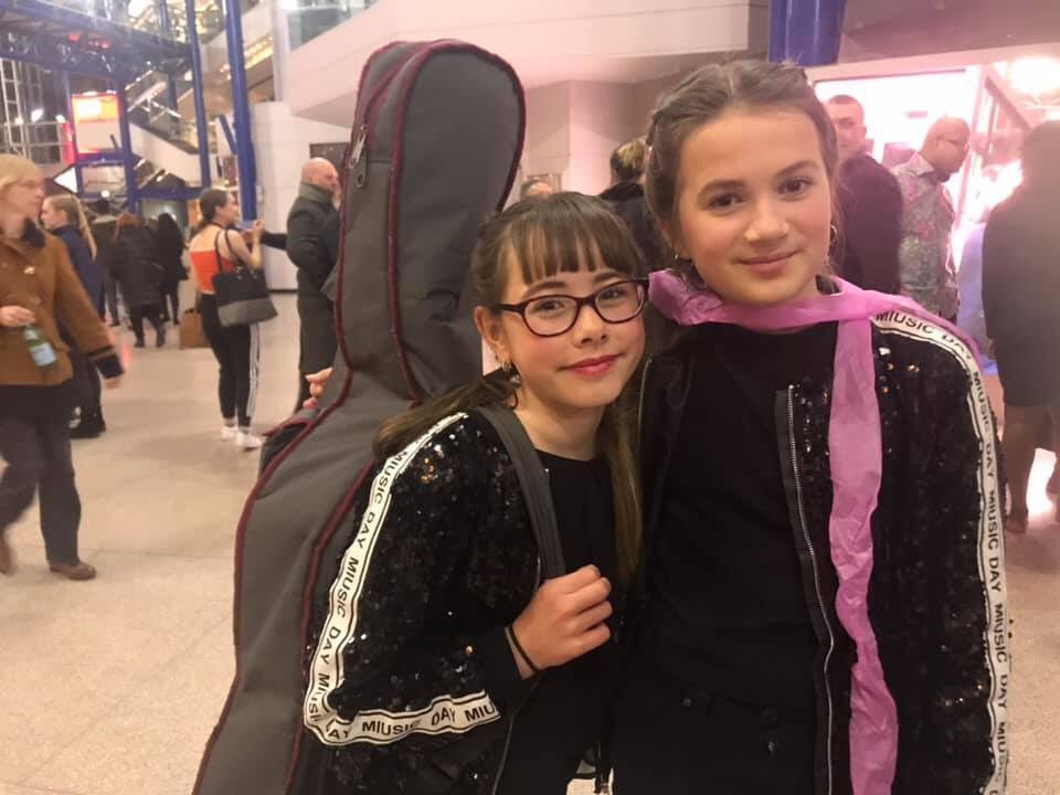 DMSMusicSchool's tweet image. #October is #PromotionMonth at DMS 🍸 #1stLessonFREE 4NewPupils🎵 #IntroduceAFriend +get a FREELesson if they #Enrol or #StartA2ndInstrument  +get a #FREETrial 💕 @BrumHour @SolihullBiz @TalentedLadies @Covhour @Dudleyhour1 @LeamingtonHour #MusicEducation #HighAchievement