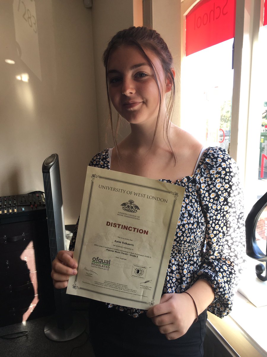 DMSMusicSchool's tweet image. #October is #PromotionMonth at DMS 🍸 #1stLessonFREE 4NewPupils🎵 #IntroduceAFriend +get a FREELesson if they #Enrol or #StartA2ndInstrument  +get a #FREETrial 💕 @BrumHour @SolihullBiz @TalentedLadies @Covhour @Dudleyhour1 @LeamingtonHour #MusicEducation #HighAchievement