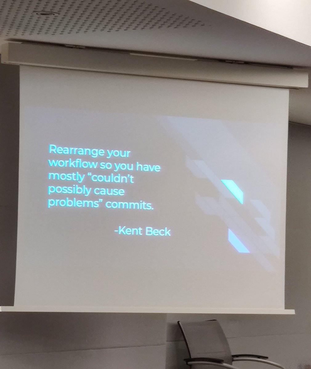 Mourad_Mayer's tweet image. A sneak peak from the presentation of @XDetant from his awesome talk about best coding practices.
#quoteOfTheNight #AgileTestingNight #SgTestingCommunity #zenika