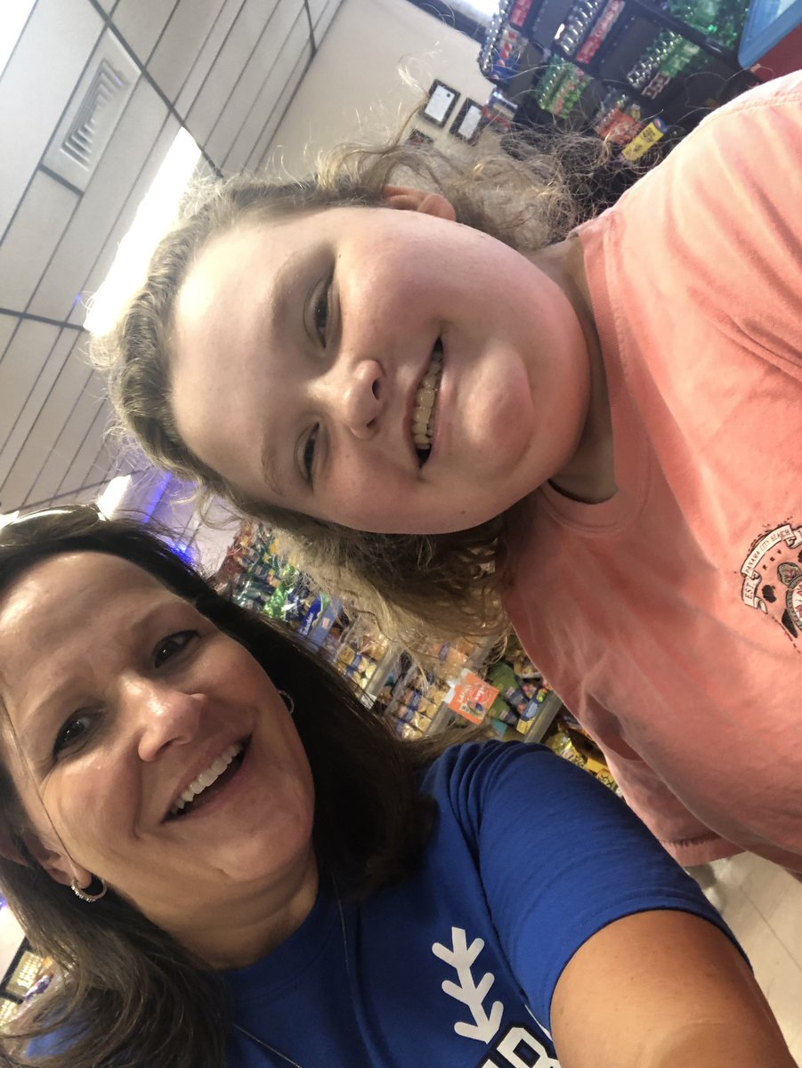 When the coach sends you on a gum run and says you may see Honey BooBoo <a href="/coachbrooker12/">julie brooker</a> <a href="/HoneyBooBooWEtv/">Alana "HBB" Thompson</a> #myluck