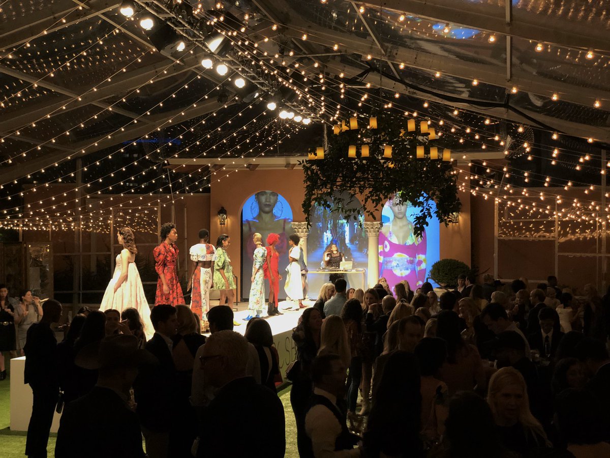 planetdallas's tweet image. Two unique tented shows on the same day! #mironcrosby #prabalgurung #concertforacure #headingtoncompanies

⚫️ 

⚫️ 

#planetproductionsdallas #lighting #audio #video #mansion #eyeballdallas #cleartent #busy #liveeventproduction