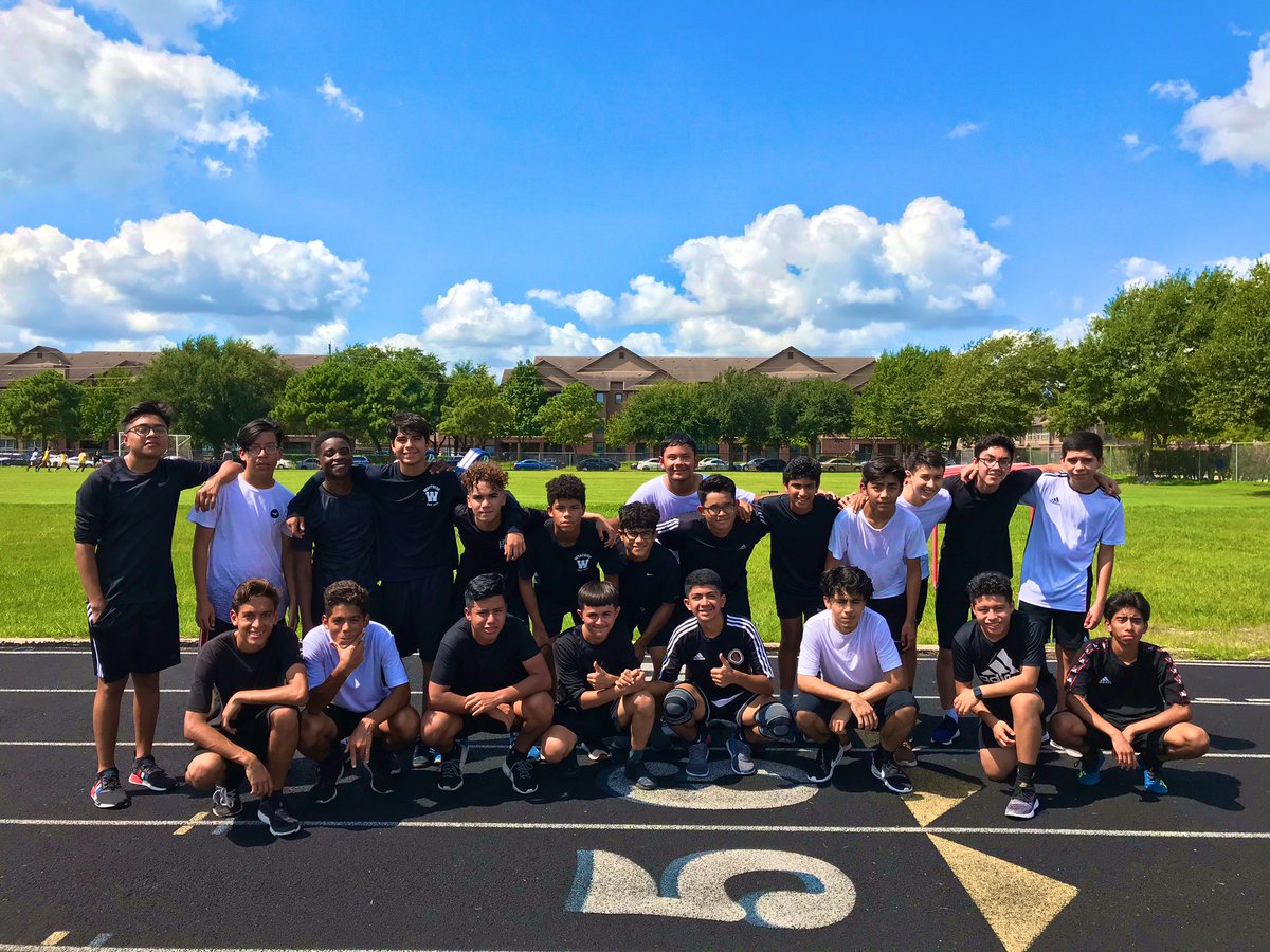 soccerwestside's tweet photo. Our young guys hoping to make a name for themselves this upcoming 2020 season! #Freshmenclass https://t.co/Jx5y7Ijv1z