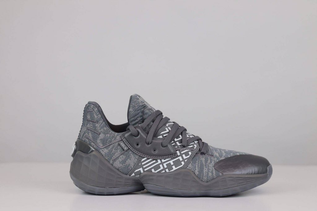 BakersSports's tweet photo. . @adidasHoops Hardenβs Volume 4s are π₯. Coach, whatβs your team wearing this season? π Order with the #TeamSportsExperts π
https://t.co/Vp3qDzvk0q https://t.co/iIYcrRwGWe