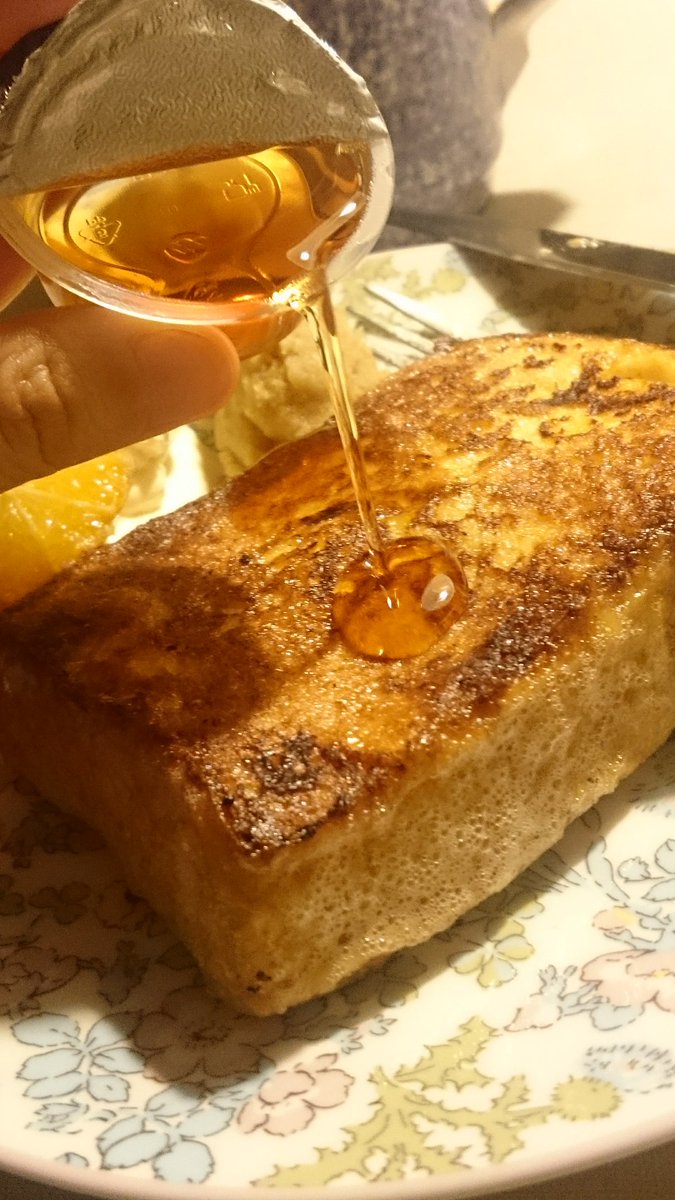 ぺすか 2日間豆乳に漬け込んだ ミニミニ食パン使用 極厚フレンチトーストー たらりん ふわー ふわっふわのとろっとろ W おとーとのマロンペースト と生クリーム 極酸っぱいみかんを蜜煮にしたものを添えて 蜜煮にしても酸っぱい