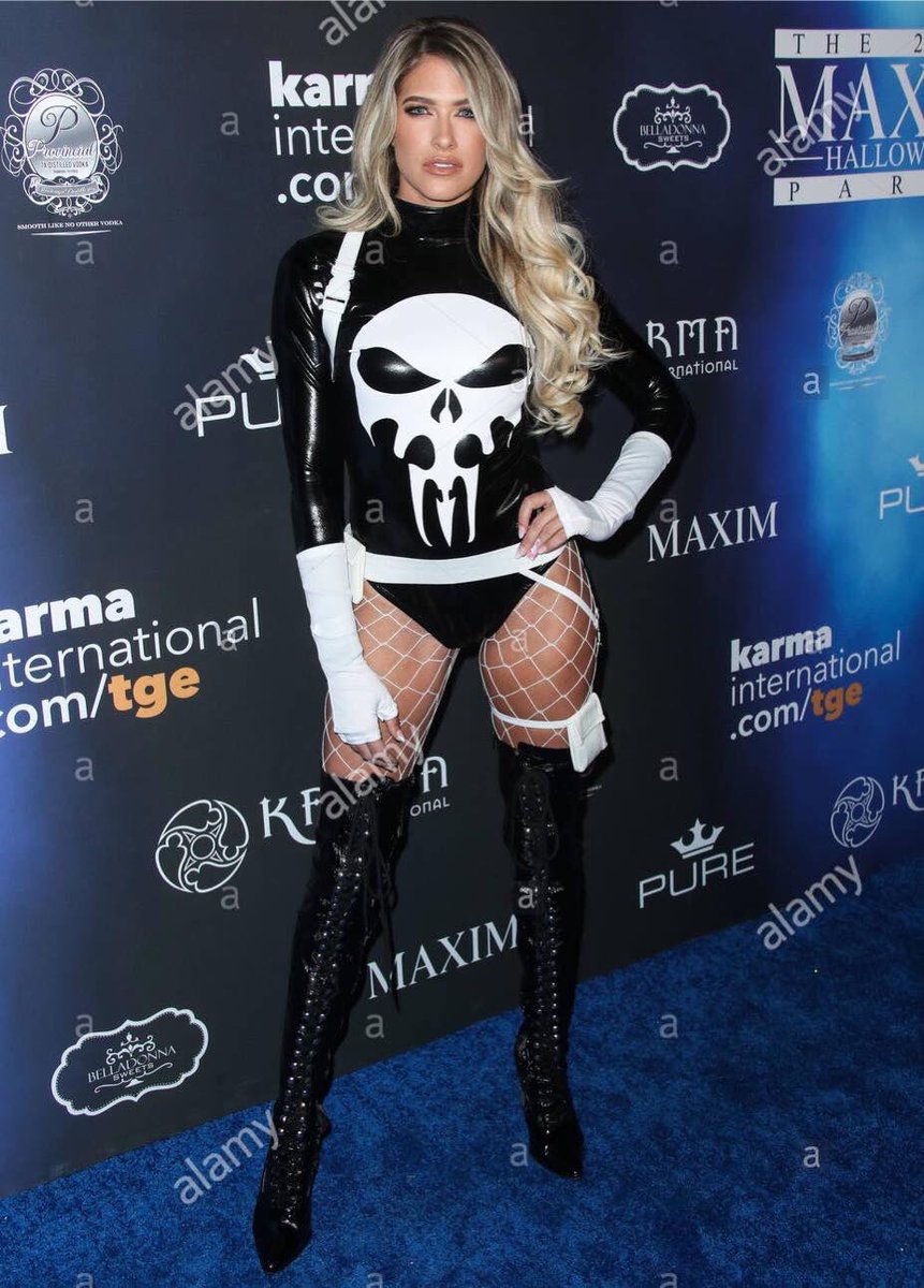 4statecomiccon's tweet image. Harrisburg Comic &amp;amp; Pop Con 2020 Guest Announcement! WWE Divas Champ @TheBarbieBlank will be joining us Sept. 19-20, 2020 at our next Harrisburg event! @MobileMonicker #wwe #wwedivas #wrestling #wrestler #champion #harrisburg #harrisburgcomicandpopcon #comiccon