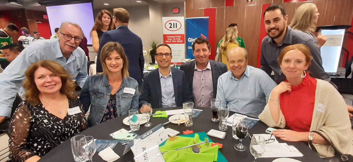 AltitudeComm's tweet image. What an evening at the @Distress_Centre Lend an Ear event! The speeches are always so touching and inspiring. So grateful this organization is here for any and all of us.