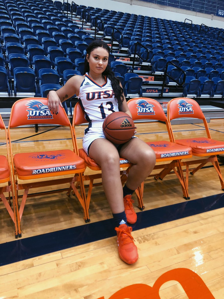 dejagrey_'s tweet photo. One last ride 😤🧡 #Year4 #UTSAWBB https://t.co/M0x0vtmNki