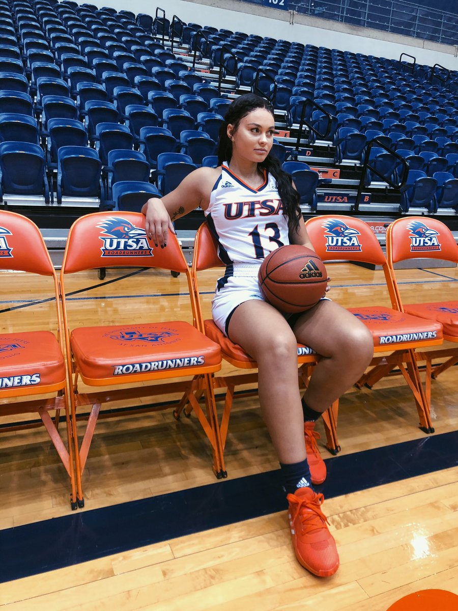 dejagrey_'s tweet photo. One last ride 😤🧡 #Year4 #UTSAWBB https://t.co/M0x0vtmNki
