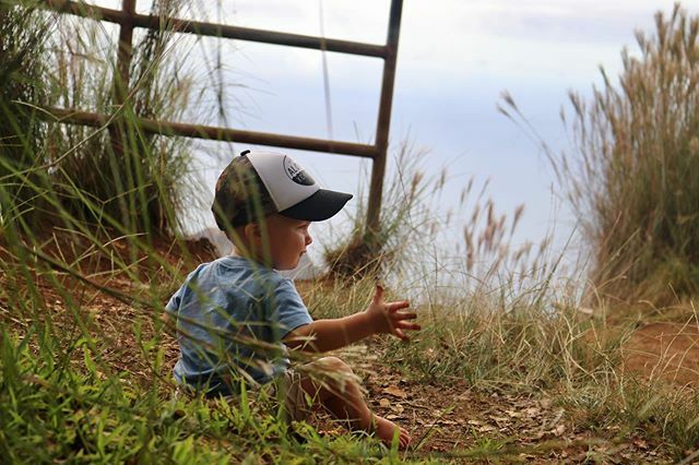 brooksderrick's tweet photo. The 6.5 mile hike with a baby strapped to me was painful, but the epic views of the #NapaliCoast were spectacular (and worth it). #day10 #momtriedtokillus #Waimea #Kauai #Hawaii #twittertoo https://t.co/7NkpgQNICg https://t.co/fcu85UBNs7