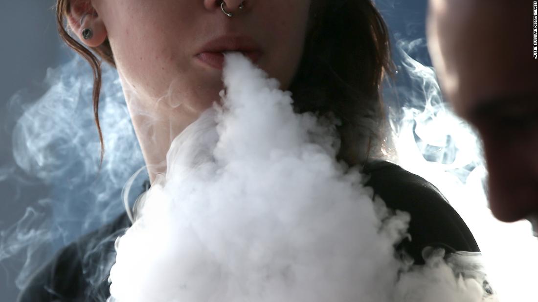 cnnbrk's tweet photo. A person has died from a vaping-related illness in Georgia, bringing the total known number of deaths tied to vaping in the United States to 10 https://t.co/JpdyUYiVQX https://t.co/IjaQmLGioW