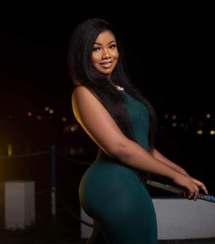 HWokocha's tweet photo. . Now we are having a business master Class for free #BBNajia... (MASTER CLASS), I have already leant a lot.....Some foolish people Will Tell you @BBNaija teaches nothing........@Symply_Tacha #TachaForFinals #tachatheicon #tachaasedeyhot #tachaxcreative https://t.co/8RWLu4rqVj