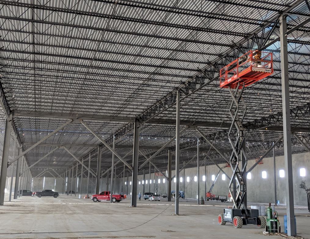 PinnacleStrEngs's tweet photo. At Pinnacle, our experience allows us to create a more cost efficient, spatially flexible, high quality product for our clients & why we have 10M sq ft of industrial design & construction active across Texas markets.
📷: Cedar Port Phase 3, Baytown, TX
#PSEprojects #PSEculture https://t.co/k7o5yuO00E