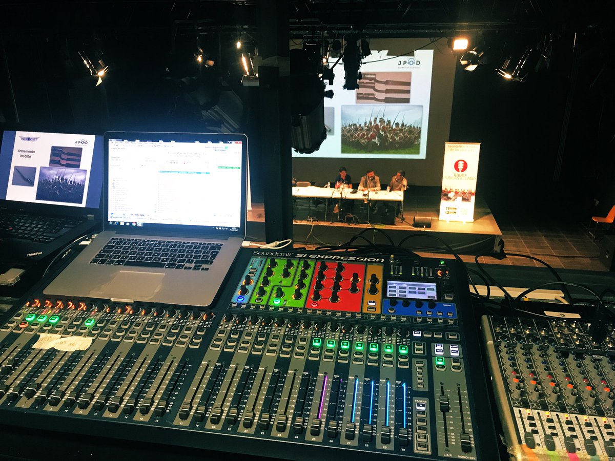 En unos minutos la emisión quedará interrumpida. Gracias por estos 10 años juntos. ¡Qué viva el #podcasting! ¡Hasta siempre!