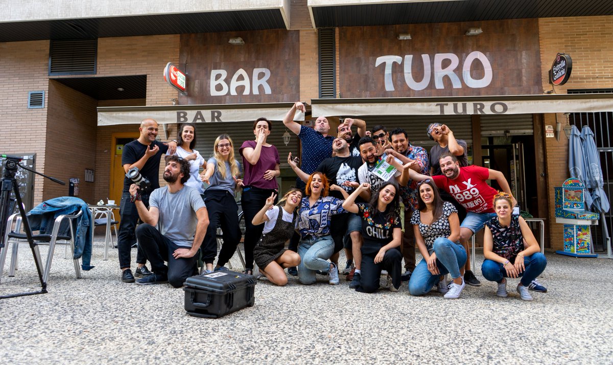 ocarazaragoza's tweet photo. Ayer empezamos el rodaje de #BuenasMigas !! 📽️

Gracias a este pedazo de equipo (y los que faltan) que han hecho esto posible. ¡Aquí hay webseries! #Aragon #Webseries 📺 https://t.co/Om2Xchacrs