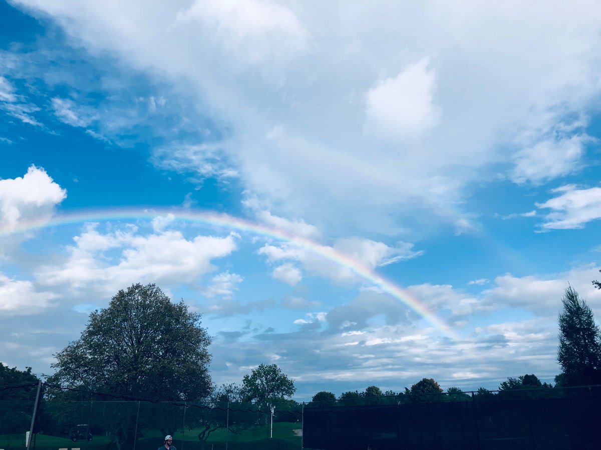 aomalleyoga's tweet image. Current view! 
#simpleasures #rainbow