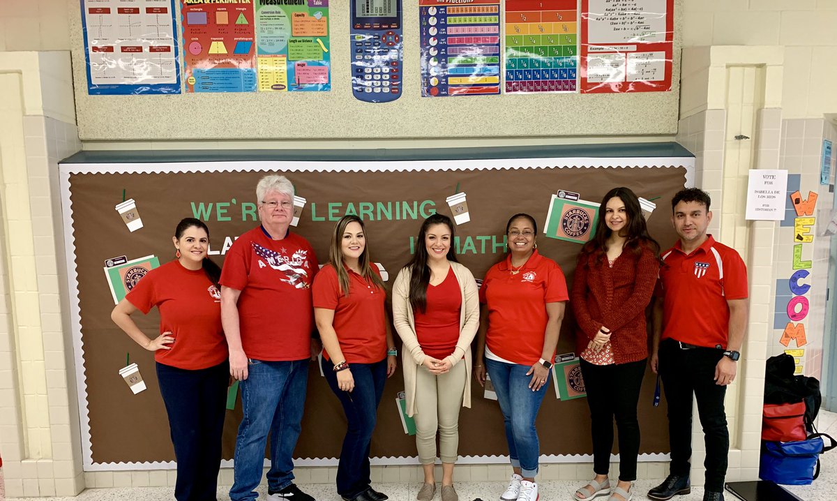 aissa_trevino's tweet photo. Teachers and Admin supporting #nationalgearupweek! #goredfored #collegeday 🦁 😁 @deleon046 @friends_ib @McAllenISD https://t.co/JFQDk4ELbx