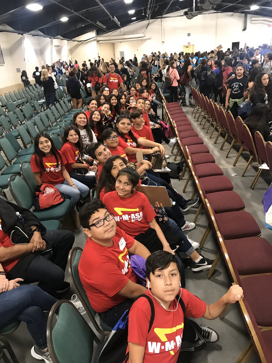 MorenoAztecs's tweet photo. Our Aztec ASB students at the CADA Área G Student Leadership Conference. #MorenoAztecs #AztecPride #AztecASB #CalexicoUSD #leadership https://t.co/ngFgBgC70g