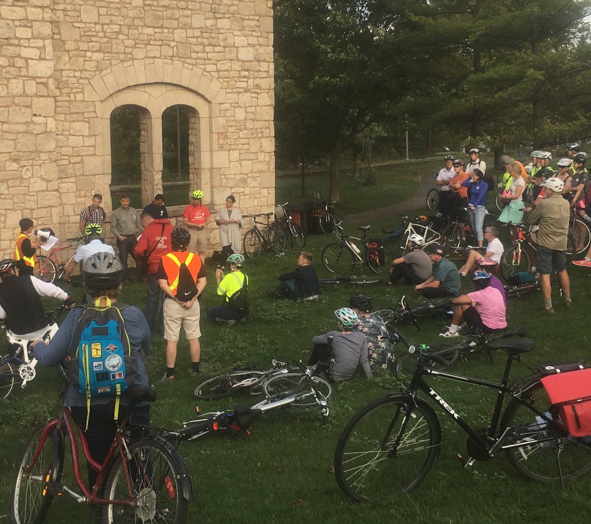 Cyclists listen to the 5 main Fed candidates answer on question about safe infrastructure and funding by GCAT PRES ⁦<a href="/activeguelph/">GCAT</a>⁩ We then rode to see the good ,bad and ugly of existing infra in ⁦<a href="/DowntownGuelph/">Downtown Guelph</a>⁩ and great conversation at Red Brick Cafe