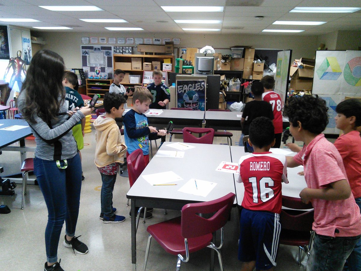 DiscoveryWH's tweet photo. Students in @sophiarrivera 3rd grade studied a tornado in our classroom! Learning first hand how they form and their destructive power. We used our #GoogleExpediton for #AR and did a #NoticeandWonder. #WilsonEmpowered #WilsonSD #WhitfieldProud #EPICatalyst https://t.co/YmU0VOkzdo