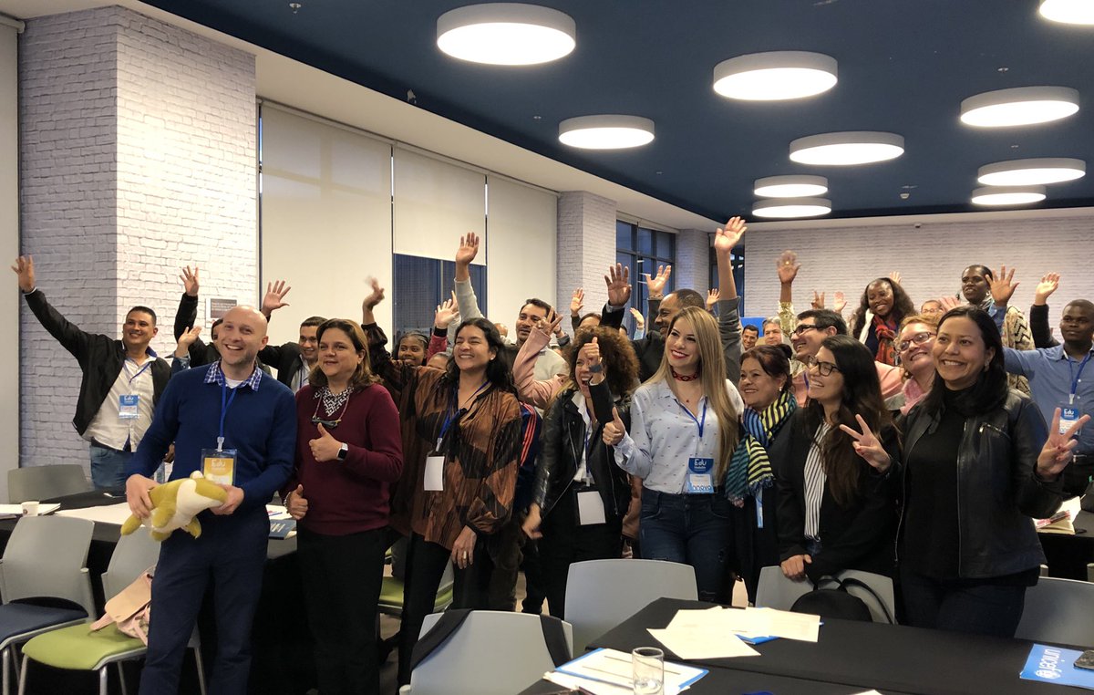UNICEFColombia's tweet photo. Hoy en Eduhackatón invitamos a los docentes a compartir sus conocimientos y trabajar en equipo para generar nuevas ideas que permitan que más niños, niñas y adolescentes quieran estar en la escuela #TrayectoriasEducativas https://t.co/GUI3jBbkmI