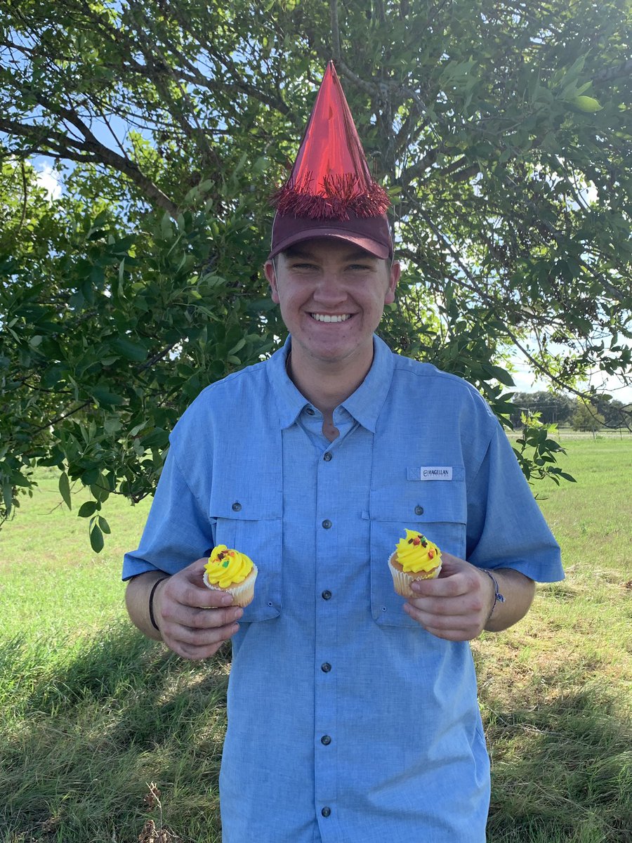laverniaffa's tweet photo. Today, at the Comal-Guadalupe SWCD Land and Homesite Contest, the Land team placed 3rd, with Brenden Sanders 4th high individually. The Homesite team placed 5th. Happy birthday, Kacey! @laverniaisd @laverniacte #lvffa #landjudging #homesitejudging #birthdays https://t.co/JRMINE1H0t
