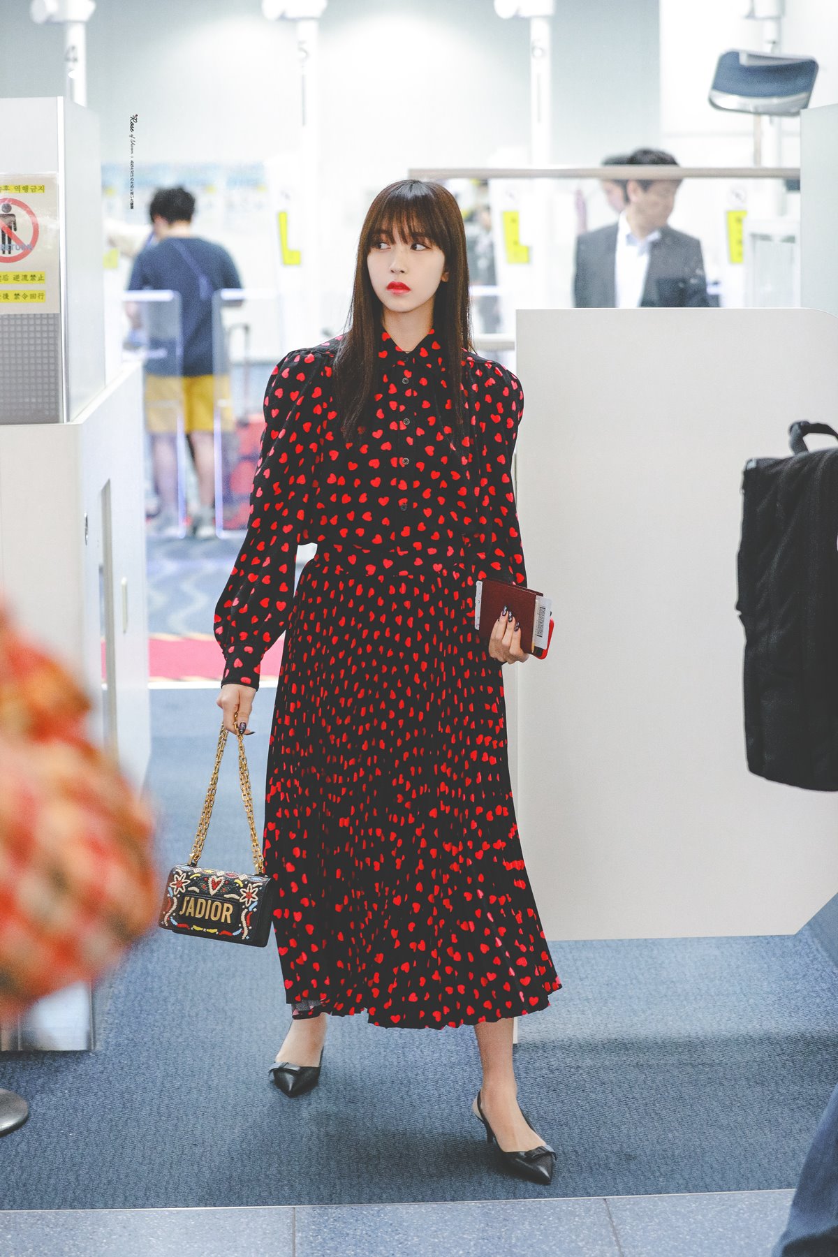 国民的アイドルtwiceミナのプライベートファッション 空港ファッションを紹介 オルチャン通信