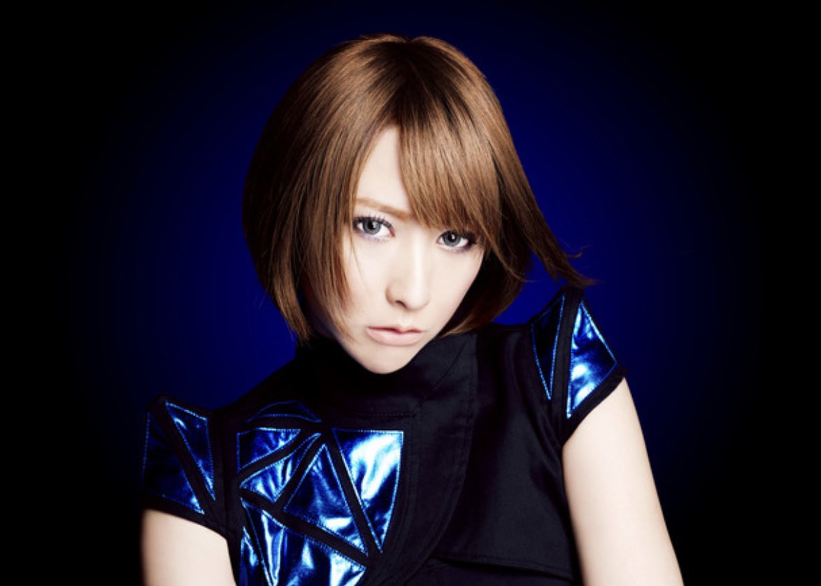 Twilight_CASVAL's tweet photo. Eir's melody③
張り裂けそうな痛みの果て
君へと降り注ぐ悲しみの雨
虹へと導いてく
どんな止まらない涙を抱えてしまっても
強くなくていいよ
夜明けの色 目覚めさせて…
幻影
#藍井エイル
#DAZUR https://t.co/zYnSuhEMS3