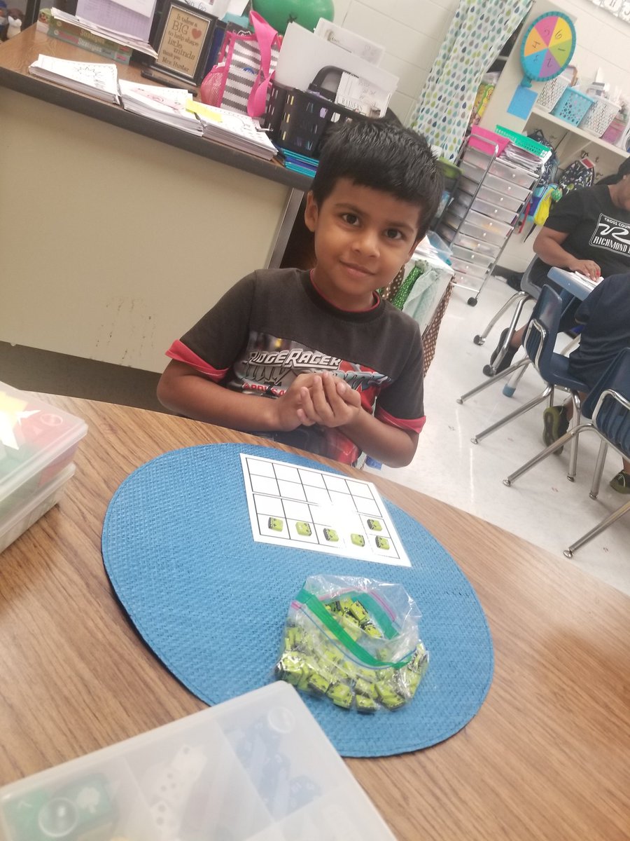 kgbicknell's tweet photo. Learning our teen numbers! #rhpsisthebest #Kindergarten #numbersrock https://t.co/j3UCPMVJoT