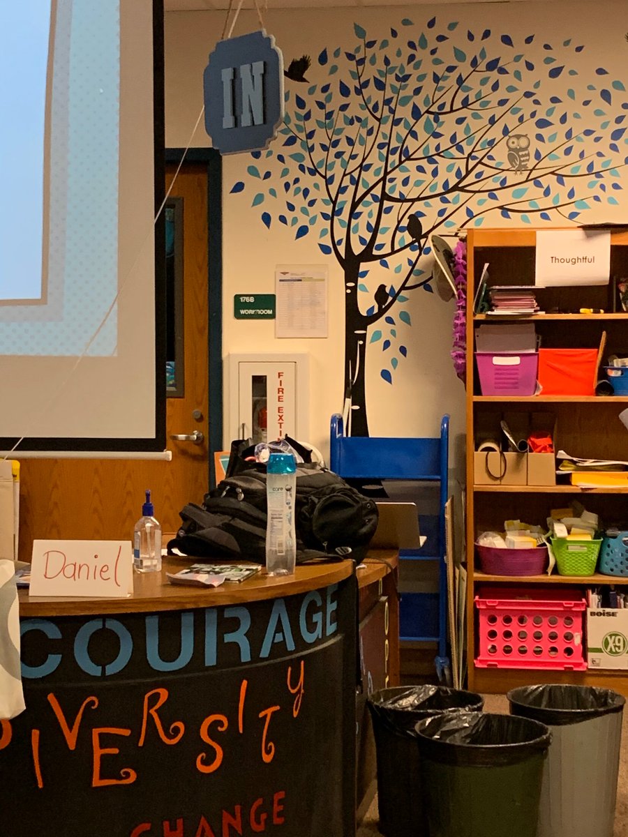 miss_moral's tweet photo. Great conversation at Foster Elementary at #NDLTA19-20 @duallanguage, you guys rock! https://t.co/HpVAeatlXX