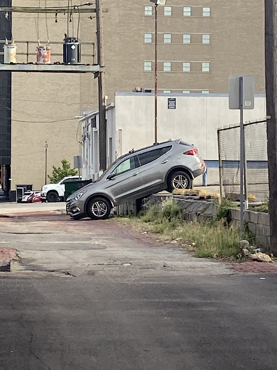 Someone is having a bad day.  #ParkingProblems #DowntownTulsa
