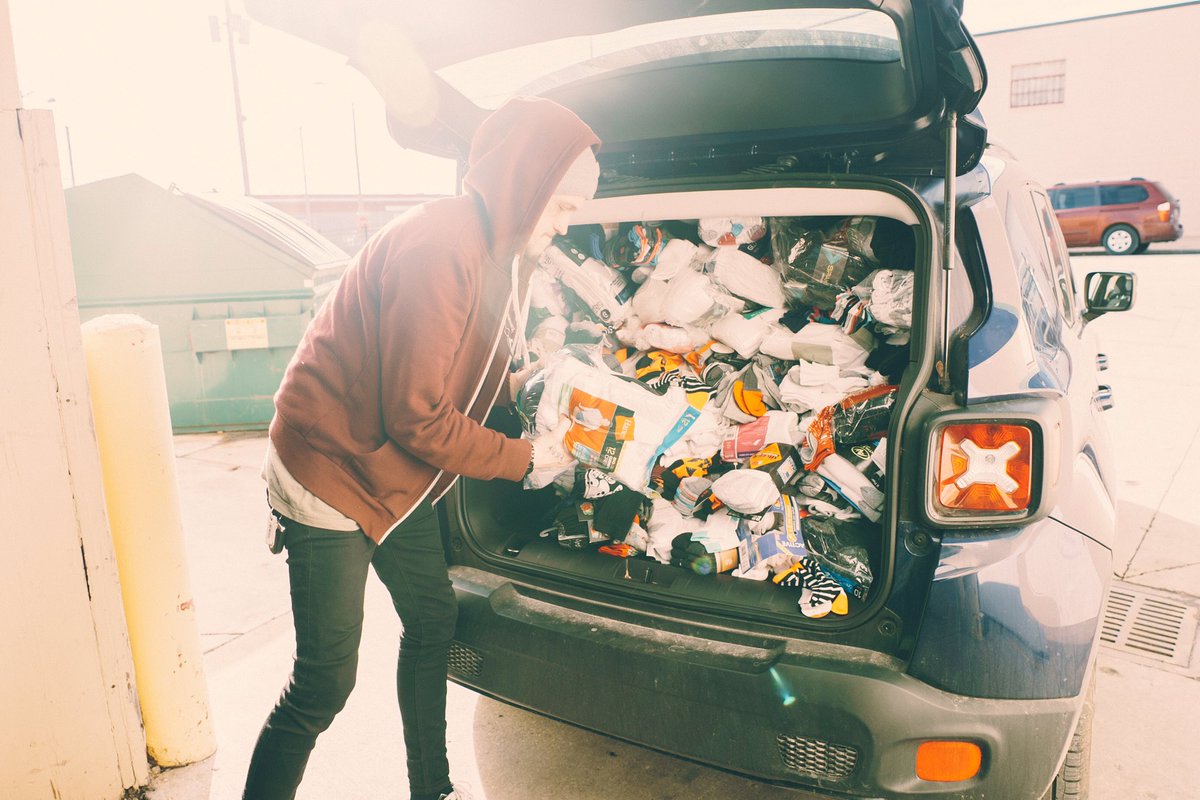 _skateforchange's tweet photo. Grab your friends, your family, and some 🧦🧦🧦
Socks are the most requested, least donated item in homeless shelters: Let’s do something about it 🙌.
https://t.co/63Egh26yLe
#Socktober #SkateforChange https://t.co/CJhkeA1HuL
