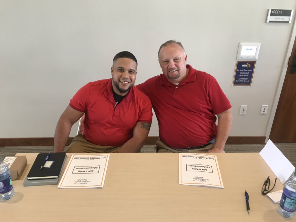 GregPare1's tweet photo. Awesome time today @SNHUCareerCtr with new D447 CRC; @RonaldGomez2009 during Resume Review. #partnerships #worksomewhereyou❤️ @wtgeary @Simone4Target https://t.co/Z46Ybr2Y8G