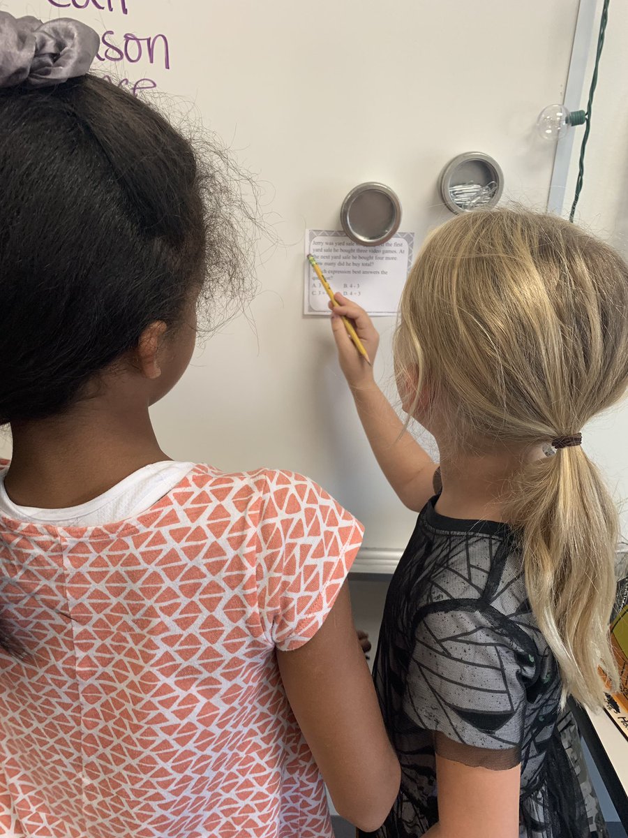 UpdatesWithMsH's tweet photo. Graphs?! No problem when you are working hard and having fun! Look at how hard they are all reading those questions!🤓👍🏼🧠 @OakviewElem #owlsome #owlabord https://t.co/Ftg1zYlWtJ