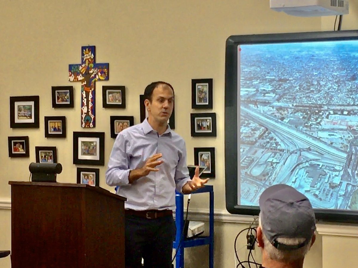 IGsolidarityNET's tweet photo. @IGsolidarityNET executive director @Chris___Kerr shares reflections and stories from the US-Mexico border at St. Dominic Church in #ShakerHeights Ohio. #CforH https://t.co/rU2XQqLXvY
