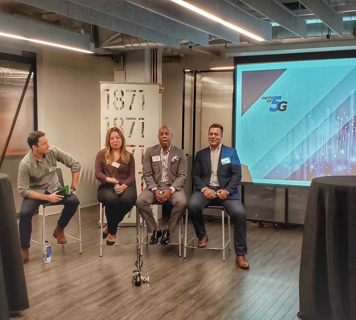 Our co-founder, @BeauDarcy, taking part on a @Facesof5G panel at @1871Chicago discussing, among other things, why Chicago makes for a fantastic test ground for 5G technology. #FacesOf5G
