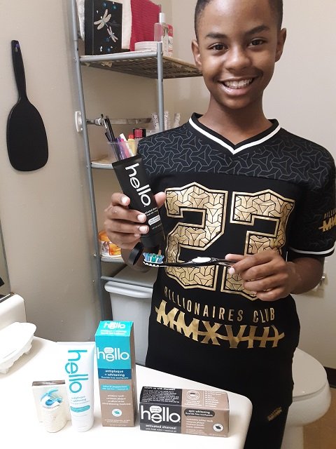 FieldsTravel's tweet photo. Rain Fields Kid/ Author uses hello products every morning before school and his upcoming photo shoots.
When you are a busy 7th grader like Rain, the best way to start everyday is with hello.
https://t.co/7rZ1JoHuRB
#fieldstravel
#rainfields
#helloproducts
#charcoal
#toothpaste https://t.co/54Zf2nhl0r