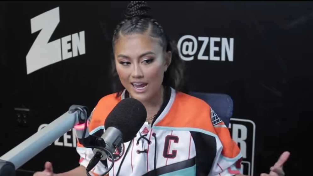 AgnezmoHugeFans's tweet photo. Love you and your positive energy @agnezmo !!! 💚💚💚 https://t.co/leQ4lPqVPt