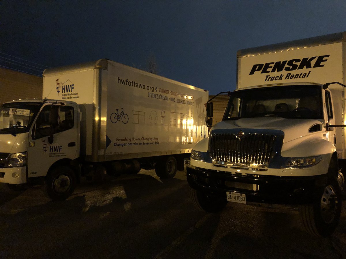 hwfottawa's tweet photo. Pickups went smoothly with a strong team of @ACPoliceStudies students #Snowgoose @PenskeMoving and #Chickadeeare back at storage to unload #Generousdonors #Lotsofhelp #organized https://t.co/FAZLthLH99