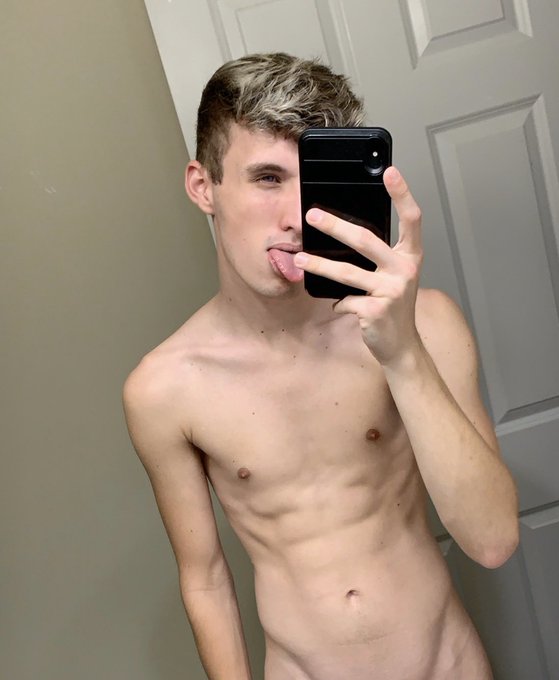 &ldquo;And I oop sksksksksksksk&rdquo; https://t.co/sJu1QIqVXi