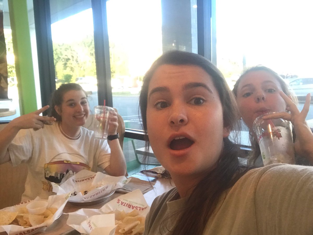 nlhsh4h's tweet photo. HUGE thank you to all of our awesome club members who supported our fundraiser tonight!🌮 Also, thank you @Salsaritas for giving us such an amazing opportunity! https://t.co/40E0N8qjxl