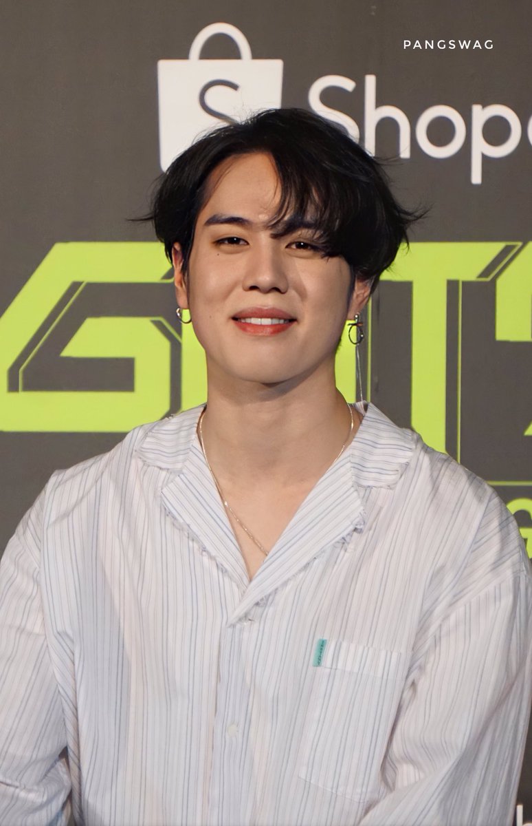 겸✨ tweet media