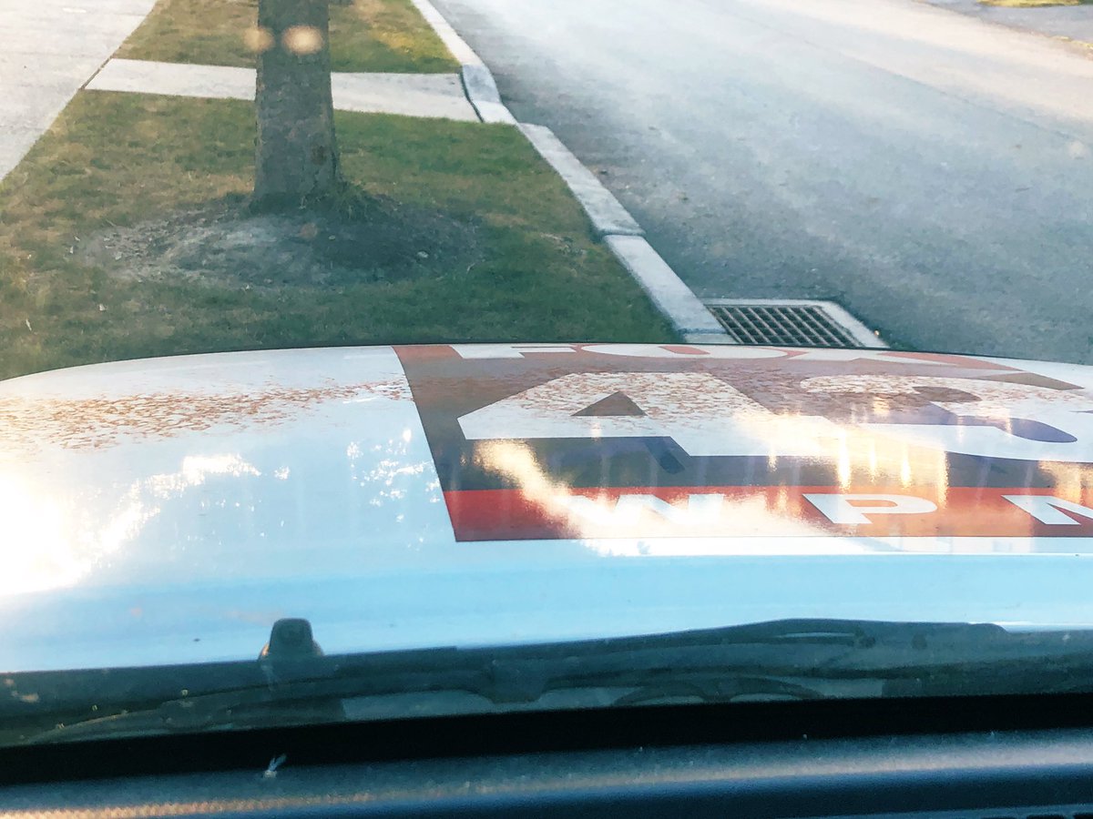 lyndsay_barna's tweet image. I haven’t taken this particular vehicle to the track in 2 weeks... yet the dirt is still caked on the hood 😆 

#RollingInStyle #LittleDirtNeverHurt #DirtTrackRacing @fox43 @FOX43Sports