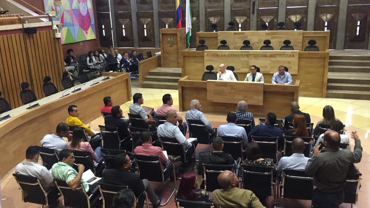 Reunión con la Secretaria de Educación Departamental, Alcaldes de Municipios del Departamento y Secretarios de Educación de los Municipios para la construcción de fondos municipales de Fomento a la Educación y para la articulación de los mismos con la oferta académica y formativa