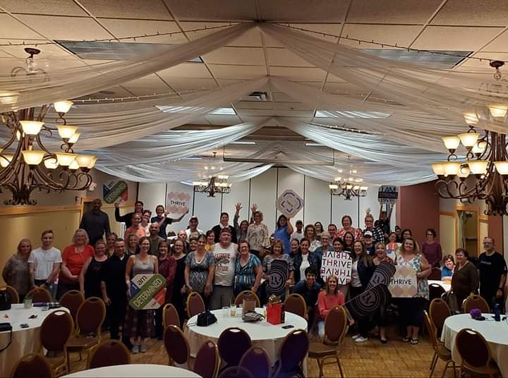 MelThrives's tweet photo. This was a wonderful time last night with my #ThriveTribe and Eau Claire, WI, was truly #THRIVING despite mother nature and her tornado that passed our event!!
#THRIVE #LeVel #changinglives #thrivenotsurvive #livingmybestlife #sharingiscaring #CBDSkinCare #ThriveSkin https://t.co/wfC5FOKsjA