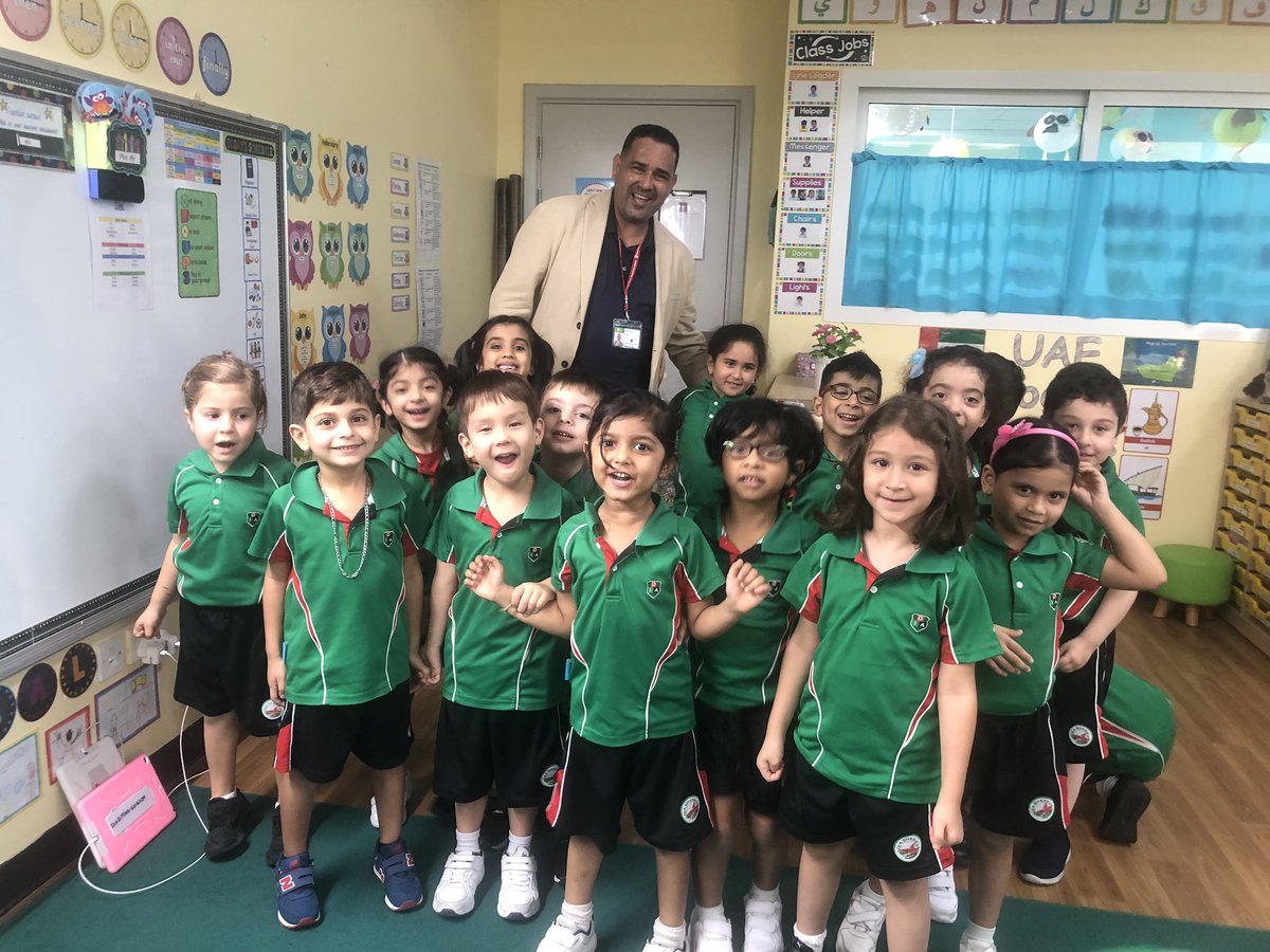 Finding out all about our community in UOI! Thank you so much to Masa’s daddy for coming in to share his role with us! #diabkg2 #unitofinquiry #WhoWeAre