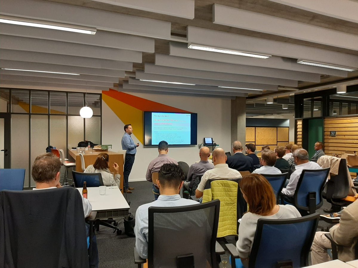 Our #RPA #meetup was epic! 💯 Arif <a href="/UiPath/">UiPath</a> talked about some new features &amp; scaling an RPA program. 🐸 After the break it was time to let our client <a href="/AcertaNL/">Acerta</a> say a few things about how we moved from a first successtory 2 years ago to a fully industrialized RPA program. 🙏