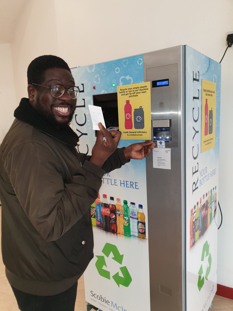 FacilitiesLeeds's tweet image. #ThankYouThursday to everyone involved in setting up the #reversevending machine at LGI and everyone, (including EJ, pictured) for using it so far. #RecycleWeek2019