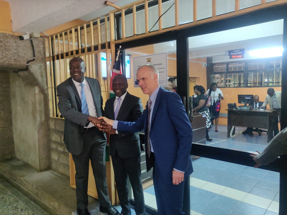 Now: <a href="/EUinKenya/">European Union In Kenya</a>'s Ambassador <a href="/EuMordue/">Simon Mordue</a>, FAOR <a href="/RugalemaGabriel/">Gabriel Rugalema</a> unveil a newly refurbished and digitised Customer Care Center at the Ministry of Lands and Phyisical Planning. This means that all land records will be digitised, &amp; accessed by Kenyans at the touch of a button. #GIS